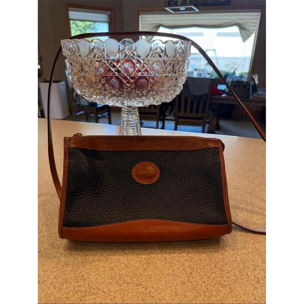 Dooney Bourke Black Pebbled B 491